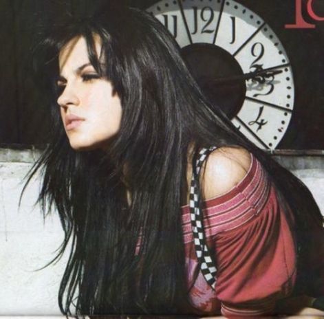maite-perroni-maite-perroni-5931448-500-492.jpg