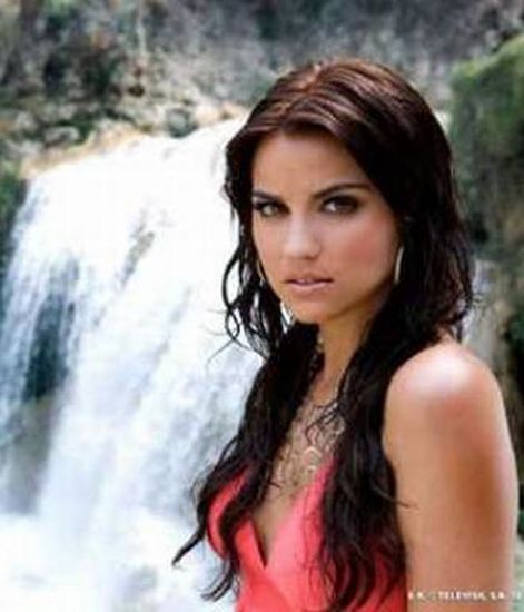 maiteperroni5.jpg